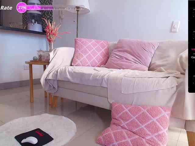 SallyeLeins's chat room