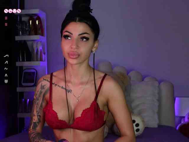 AngelaMyst's chat room