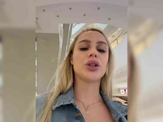 _Katrinka_'s chat room