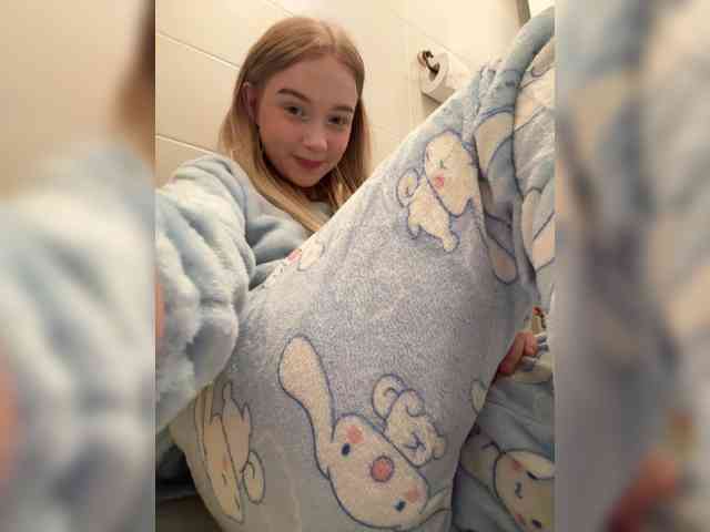 MimiMila's chat room