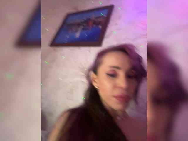 VIP17CoupleDream's chat room