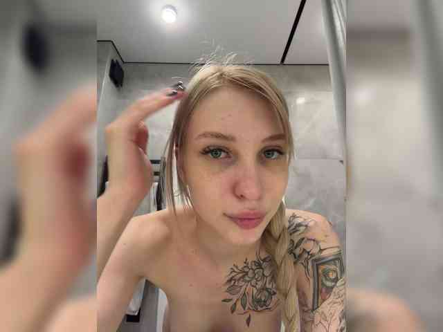 Cristi-Candy's chat room