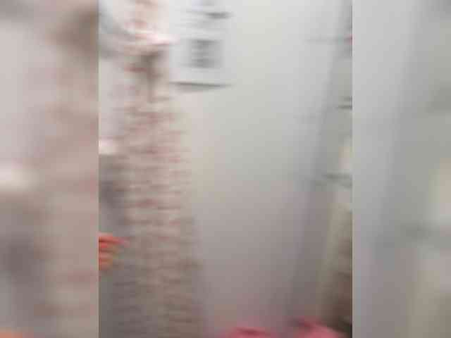 _Meggi_'s chat room