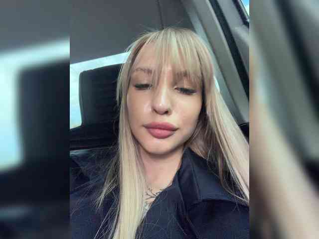 Cristi-Candy's chat room