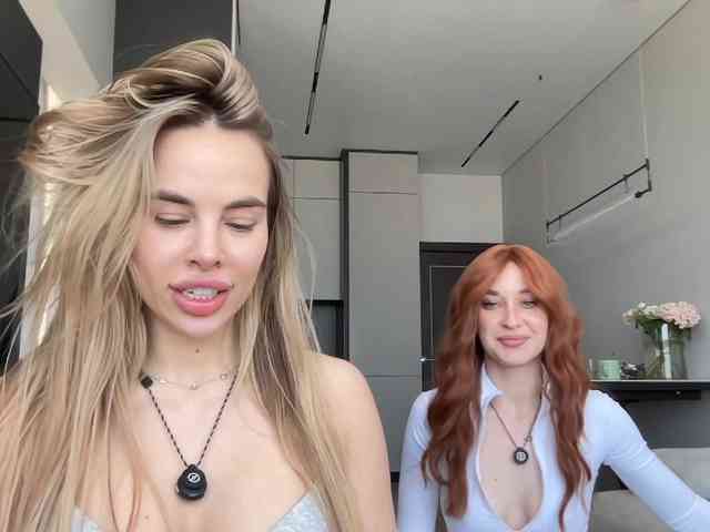 diffgirls1-1's chat room