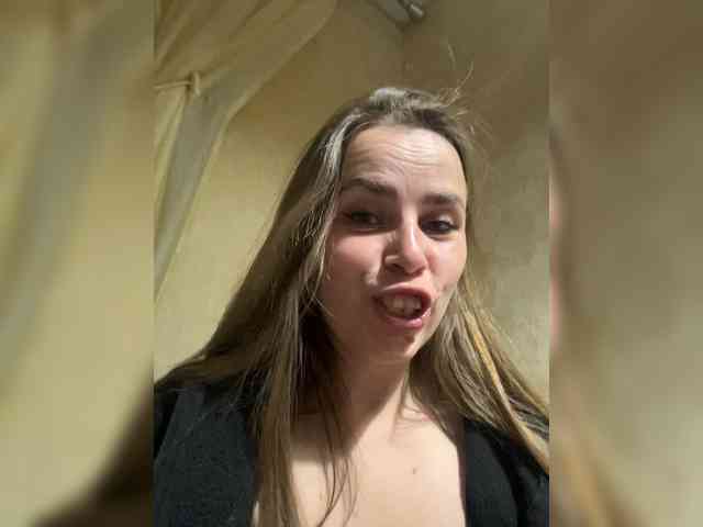 LolaSexxx's chat room