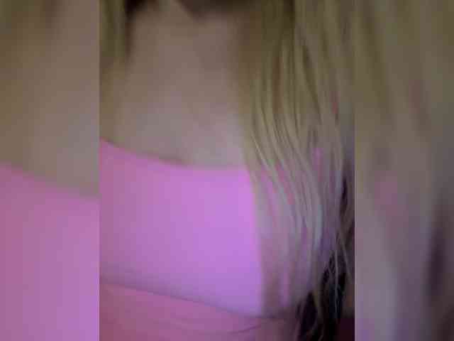 -Riviera-'s chat room