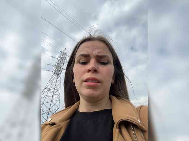 LolaSexxx's chat room
