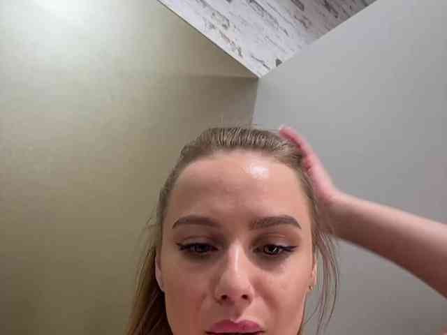 _Katrinka_'s chat room