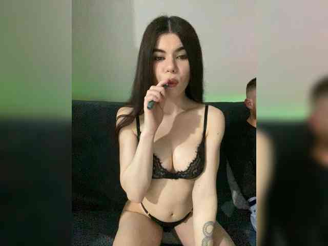Room_of_love's chat room