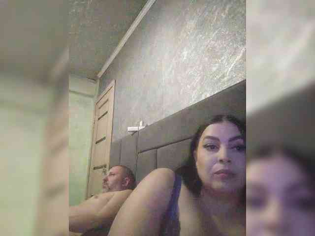 Cleopatra1990's chat room