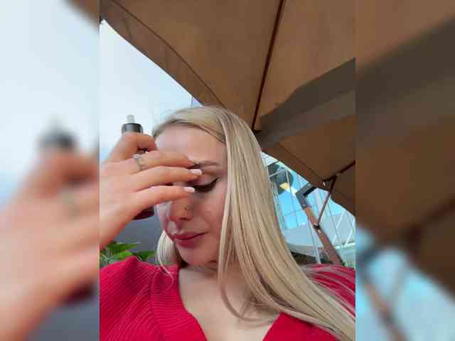 _Katrinka_'s chat room