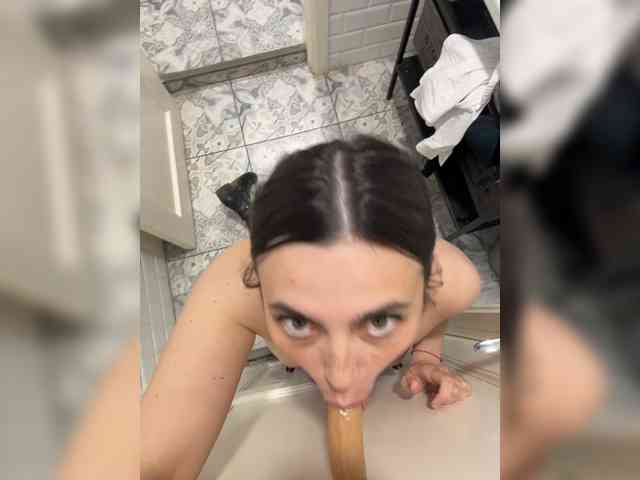 LustySass's chat room