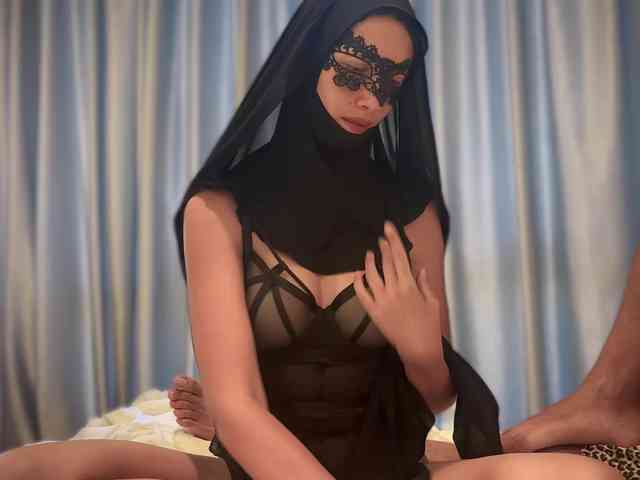 hiddenCrazySlut's chat room