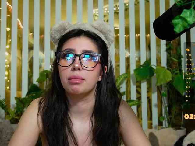 FlowwwerGirl's chat room