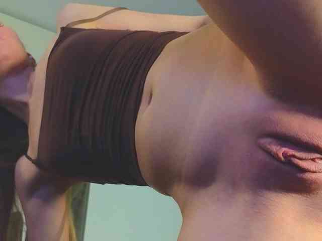lili-roze's chat room