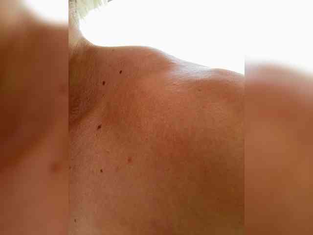 SukubOverlord's chat room