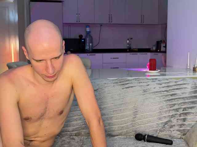 XXXDreamTeam's chat room