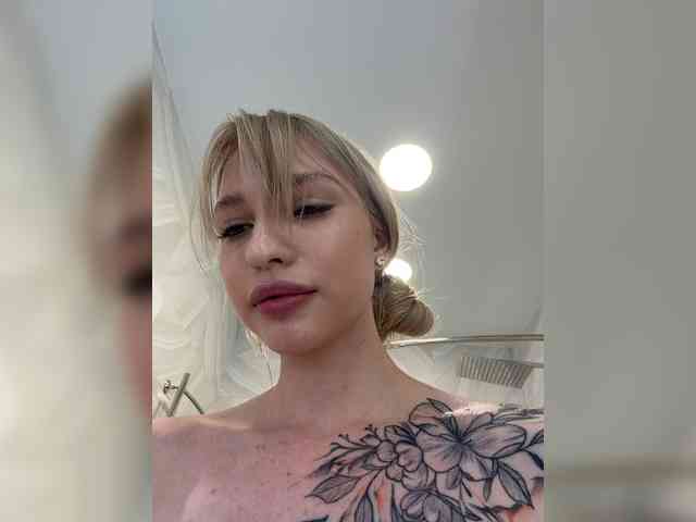 Cristi-Candy's chat room