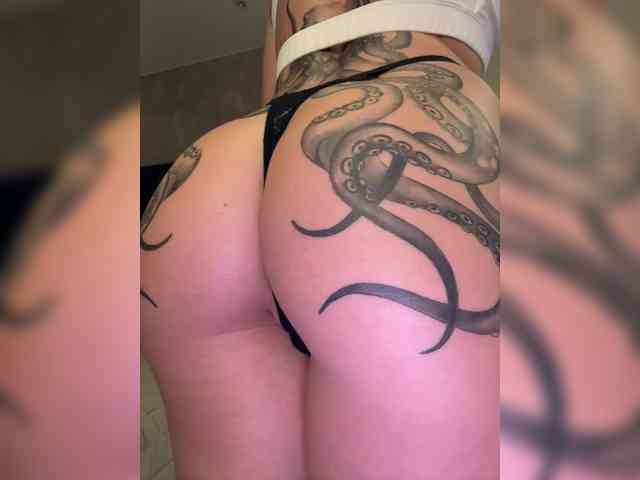 BonnieMur's chat room