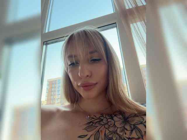Cristi-Candy's chat room