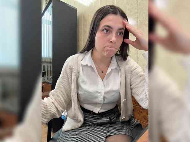 LustySass's chat room