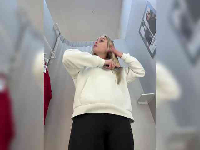 _Katrinka_'s chat room