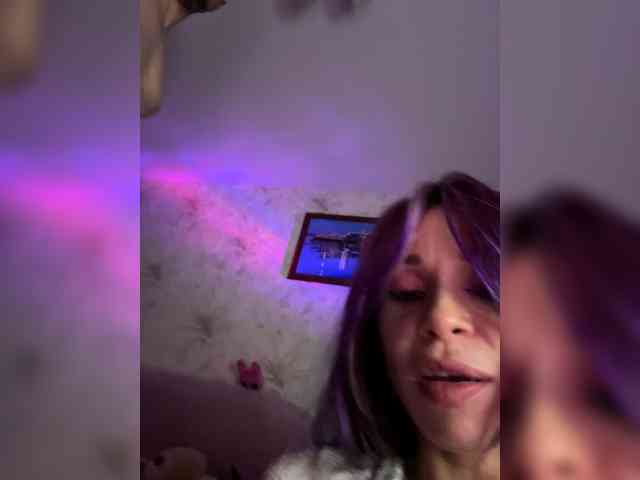 VIP17CoupleDream's chat room