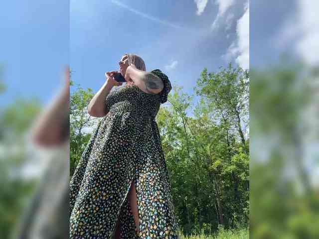 -EmilyBaby-'s chat room