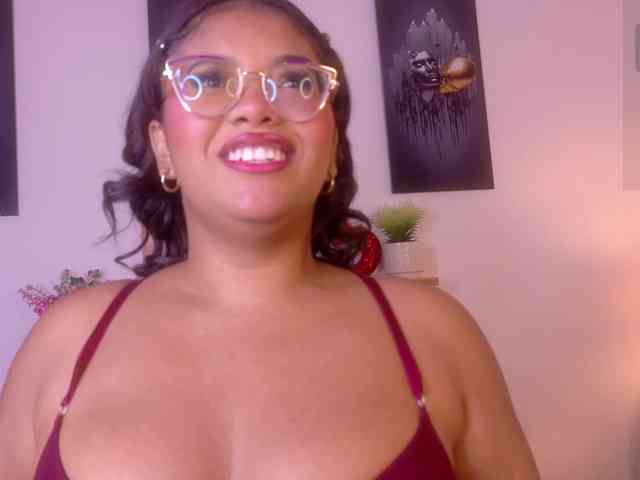 nairagold's chat room