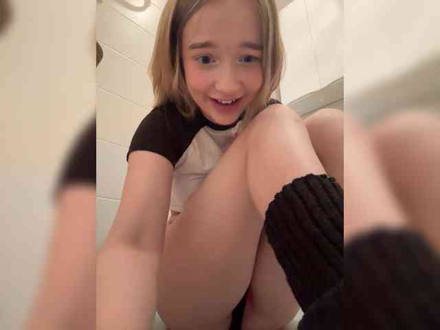 MimiMila's chat room