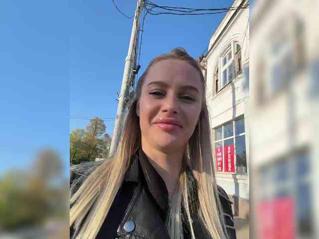 _Katrinka_'s chat room