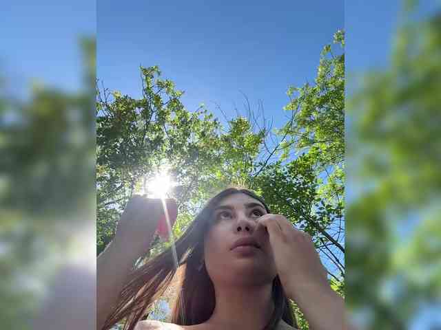 -EmilyBaby-'s chat room
