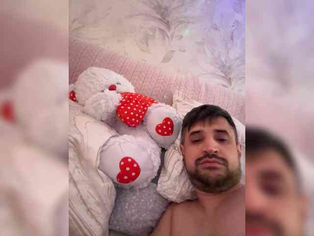 VIP17CoupleDream's chat room
