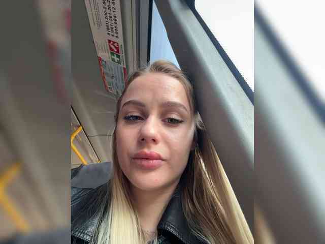 _Katrinka_'s chat room