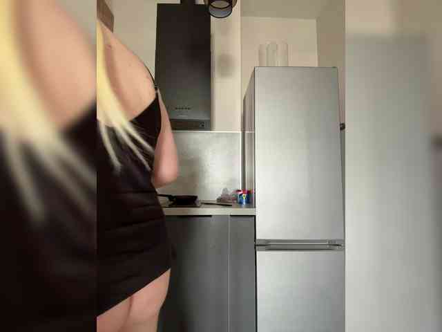 -Sonya699-'s chat room