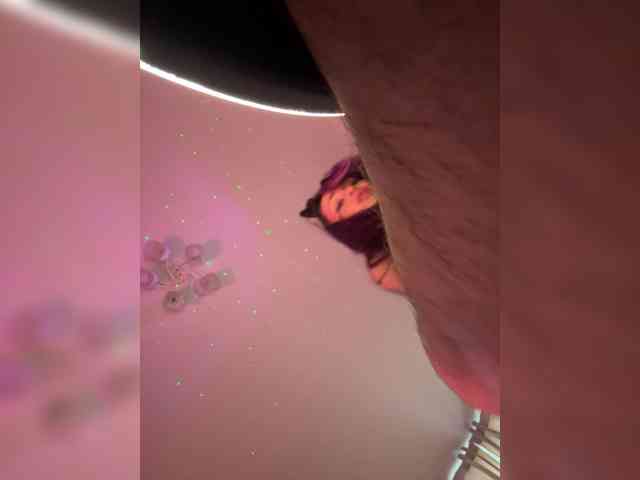 VIP17CoupleDream's chat room