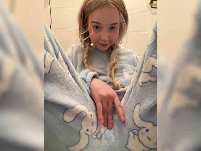 MimiMila's chat room