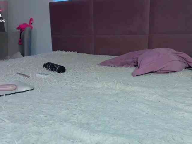 -BrownEyes-'s chat room