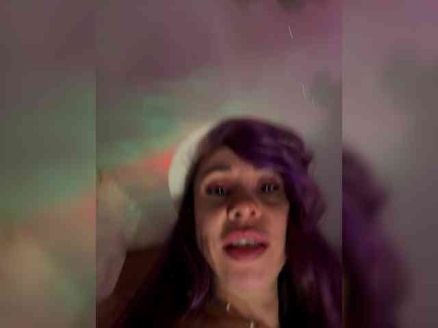 VIP17CoupleDream's chat room