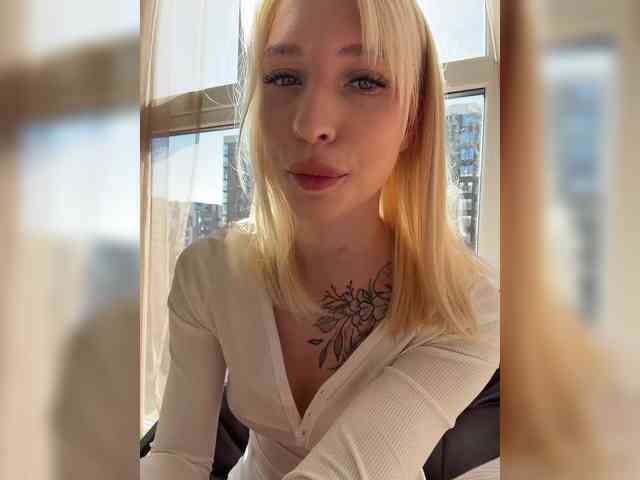 Cristi-Candy's chat room