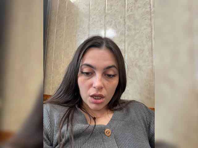 LustySass's chat room