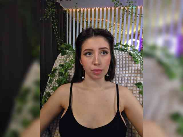 -Violetttttka-'s chat room