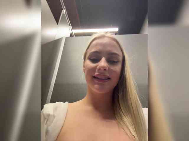 _Katrinka_'s chat room