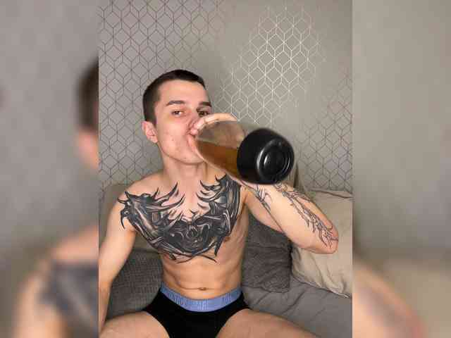 AAOneLove's chat room