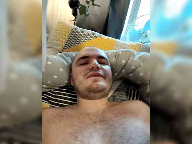 Nanabananaaa's chat room
