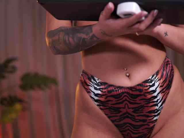 NatyDesiree's chat room