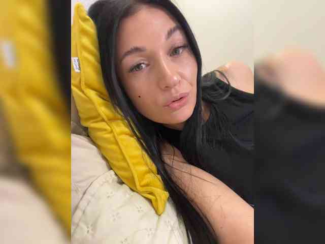 _UkRaiNo4Ka_'s chat room