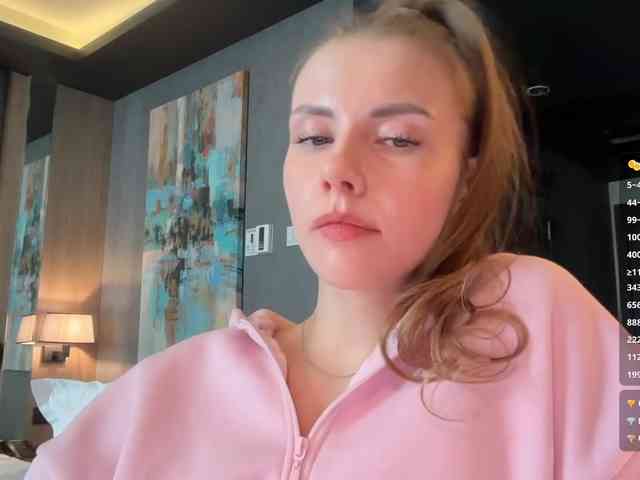 VikkiExtraCheese's chat room