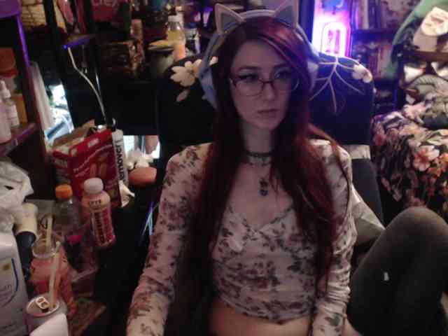 pussyxpaladin's chat room